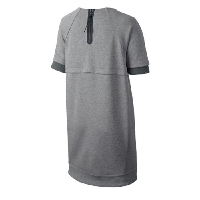 Robe Nike Tech Fleece