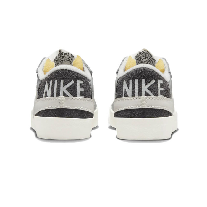 Nike Basket Nike BLAZER LO JUMBO