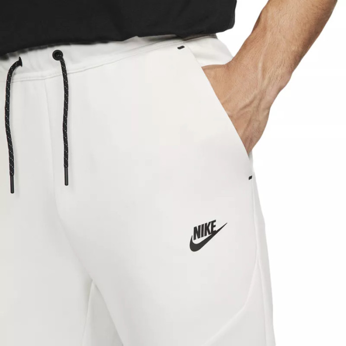 Nike Pantalon de survêtement Nike TECH FLEECE