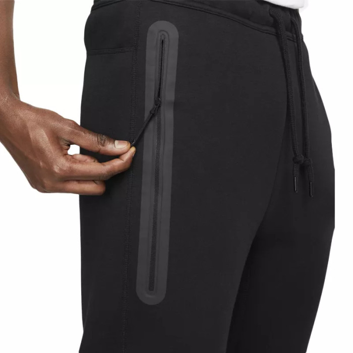 Nike Pantalon de survêtement Nike TECH FLEECE