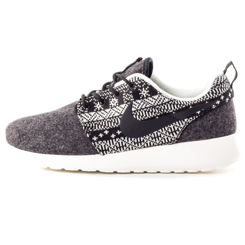 Basket Nike Roshe One Winter - Ref. 685286-001 Basket Nike Roshe One Winter - Ref. 685286-001
