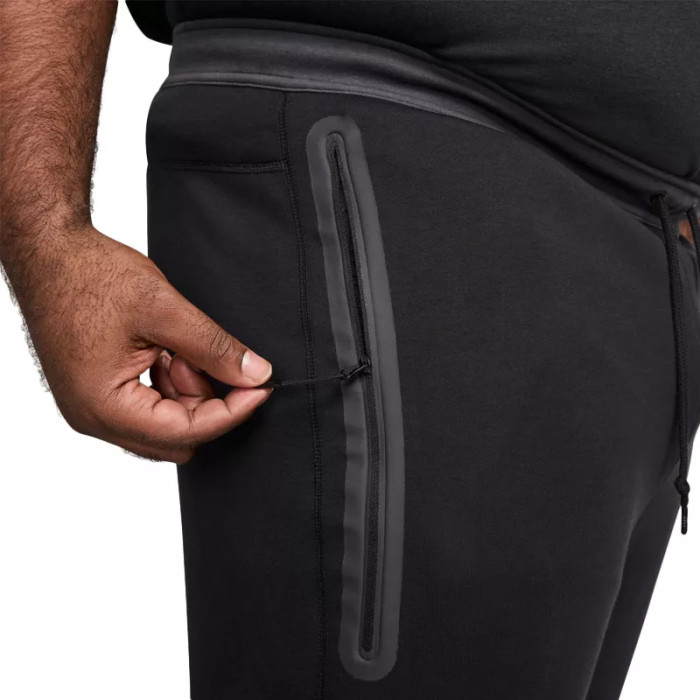 Nike Pantalon de survêtement Nike TECH FLEECE JOGGER