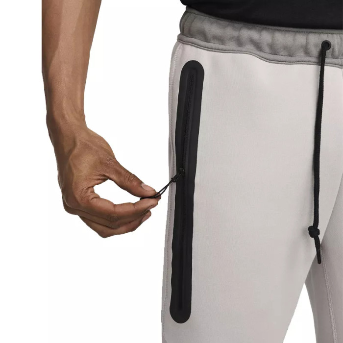 Nike Pantalon de survêtement Nike TECH FLEECE