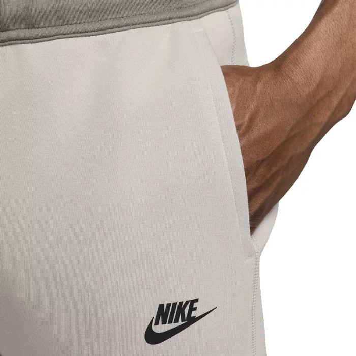 Nike Pantalon de survêtement Nike TECH FLEECE