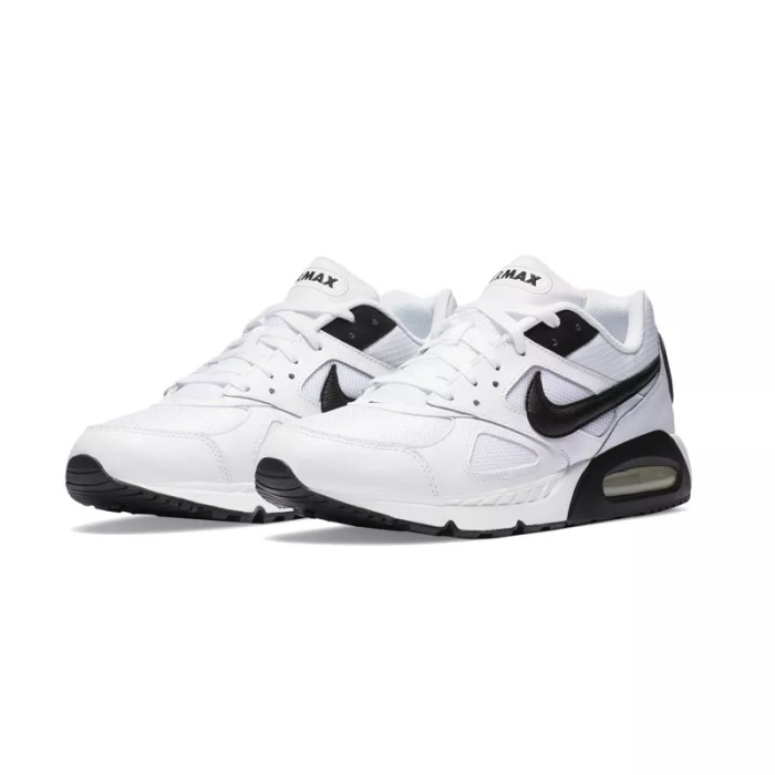 Nike Basket Nike AIR MAX IVO