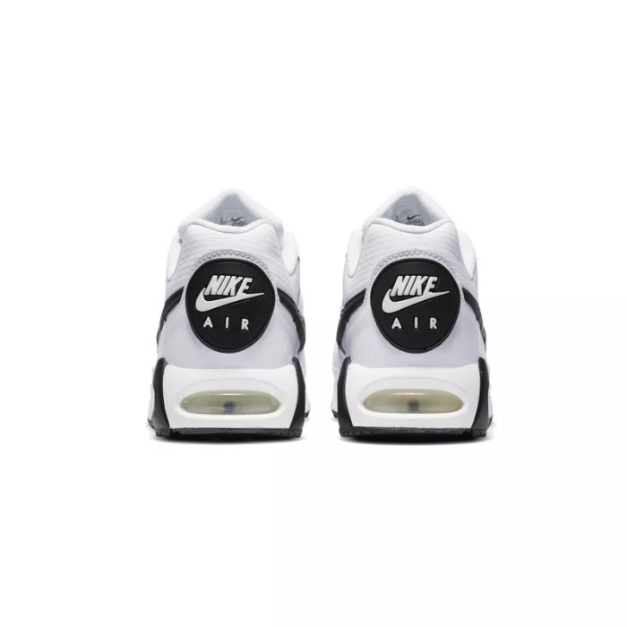 Nike Basket Nike AIR MAX IVO