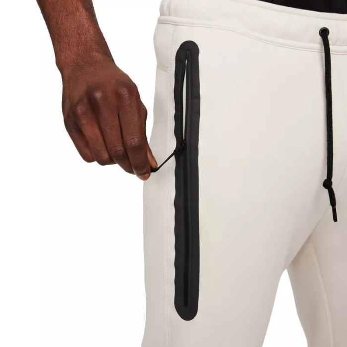 Nike Pantalon de survêtement Nike TECH FLEECE JOGGER