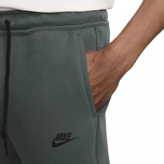 Nike Pantalon de survêtement Nike TECH FLEECE