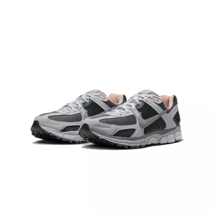 Nike Basket Nike ZOOM VOMERO 5