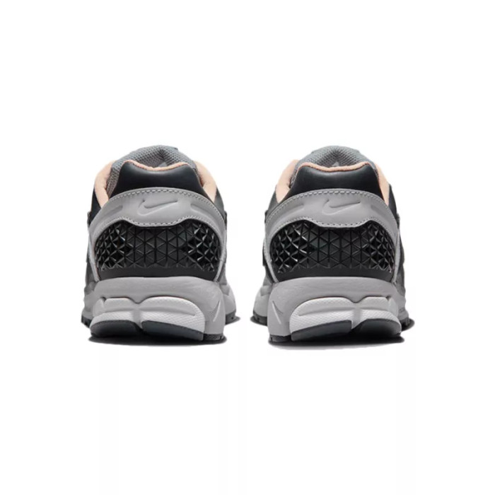 Nike Basket Nike ZOOM VOMERO 5