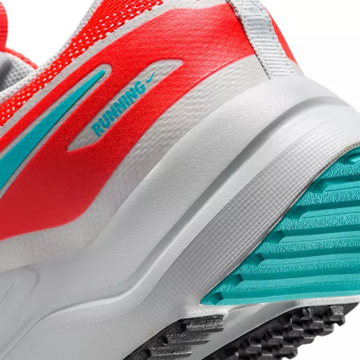 Nike Basket Nike COSMIC RUNNER GS