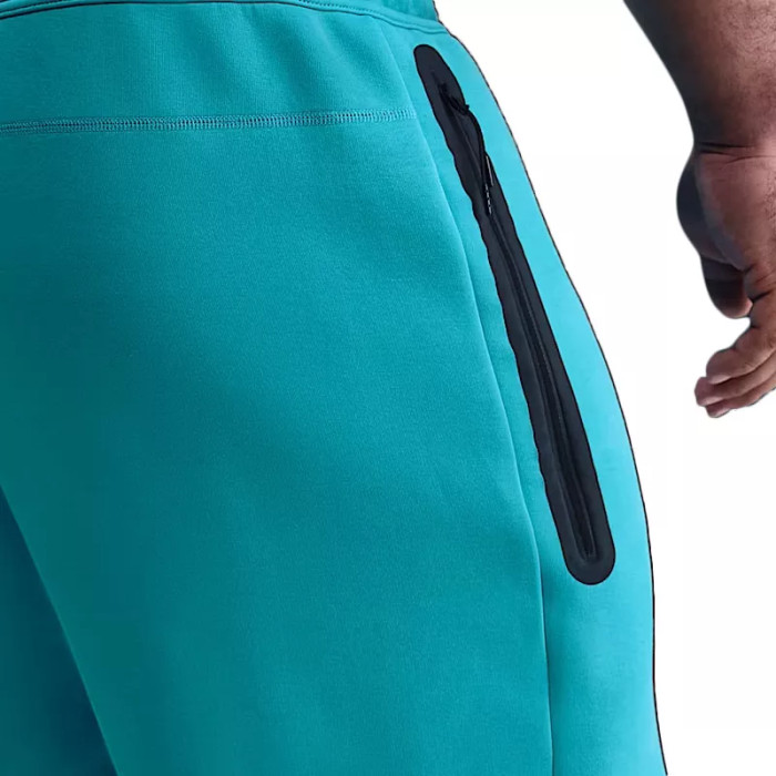 Nike Short Nike TECH FLEECE
