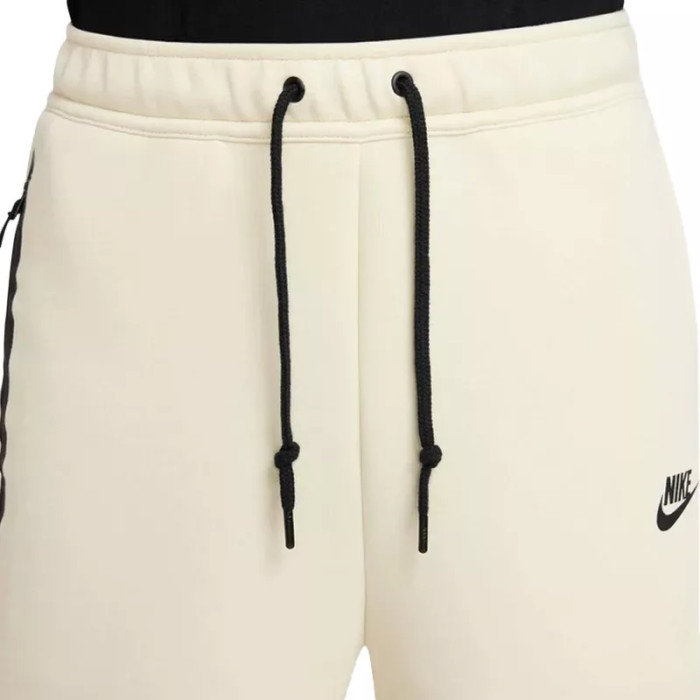 Nike Short Nike TECH FLEECE