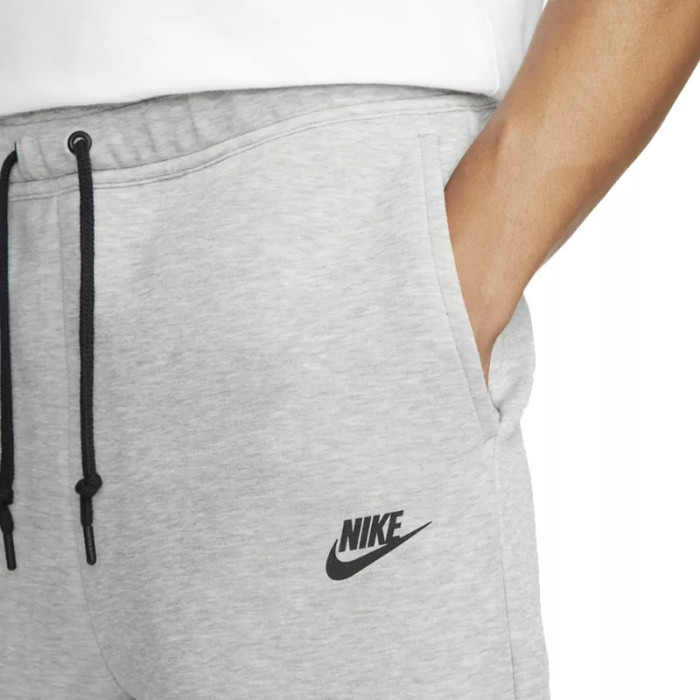 Nike Short Nike TECH FLEECE