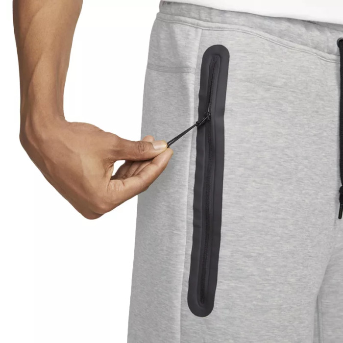 Nike Short Nike TECH FLEECE