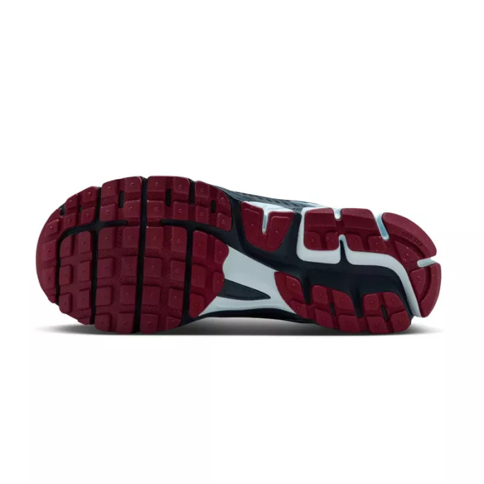Nike Basket Nike ZOOM VOMERO 5