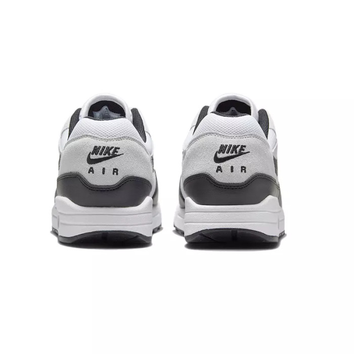 Nike Basket Nike AIR MAX 1 ESSENTIAL
