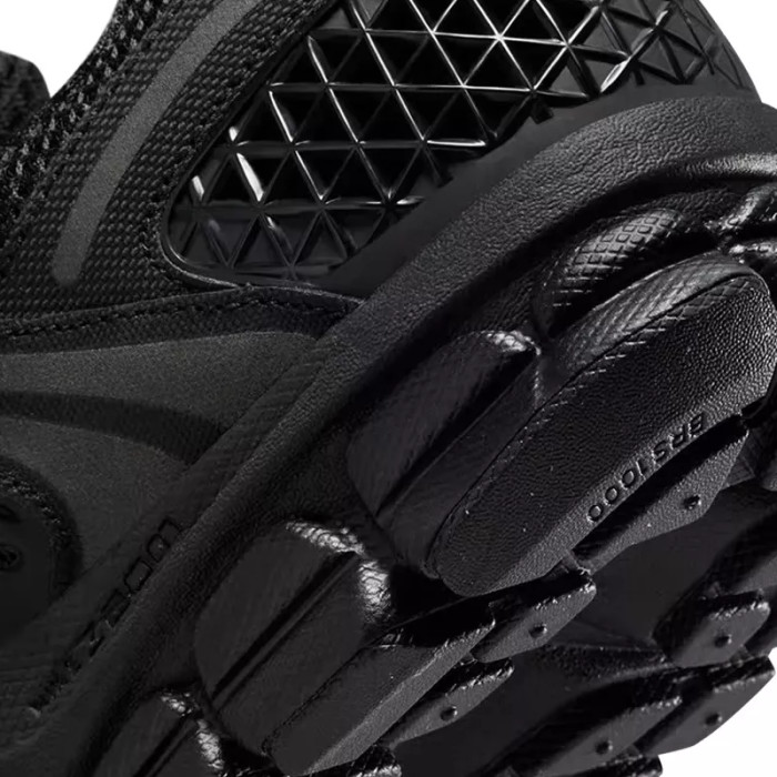 Nike Basket Nike ZOOM VOMERO 5