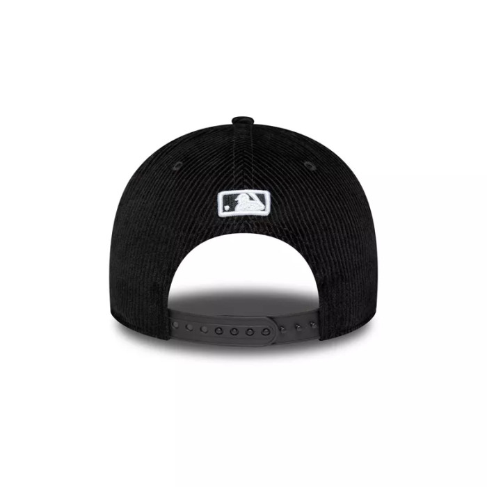 New Era Casquette New Era CORD 9FORTY MC NEYYAN