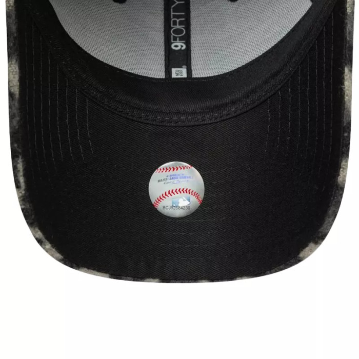 New Era Casquette New Era WMNS COSY ANIMAL 9FORTY LOSDOD