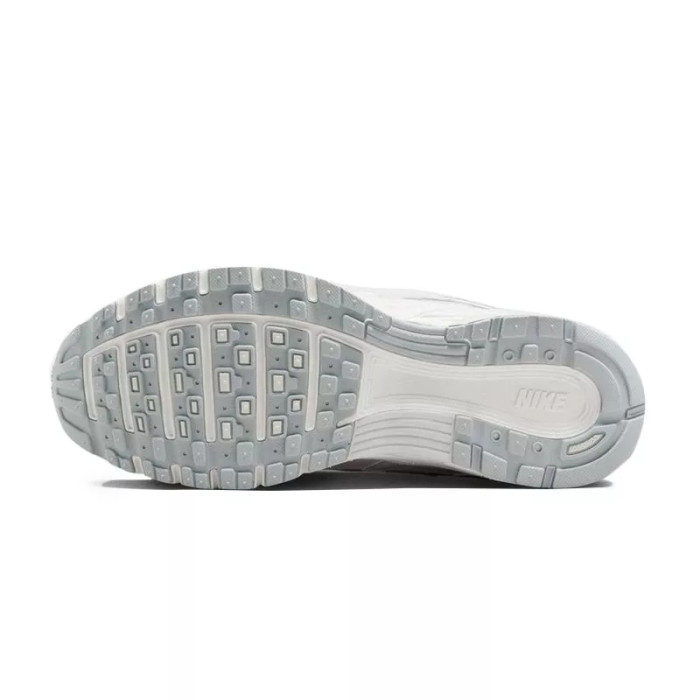 Nike Basket Nike WMS P-6000 SE