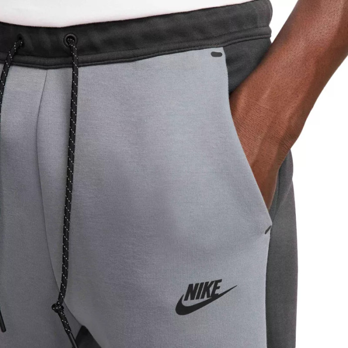 Nike Pantalon de survêtement Nike TECH FLEECE JOGGER