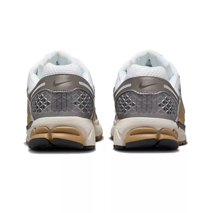 Nike Basket Nike ZOOM VOMERO 5