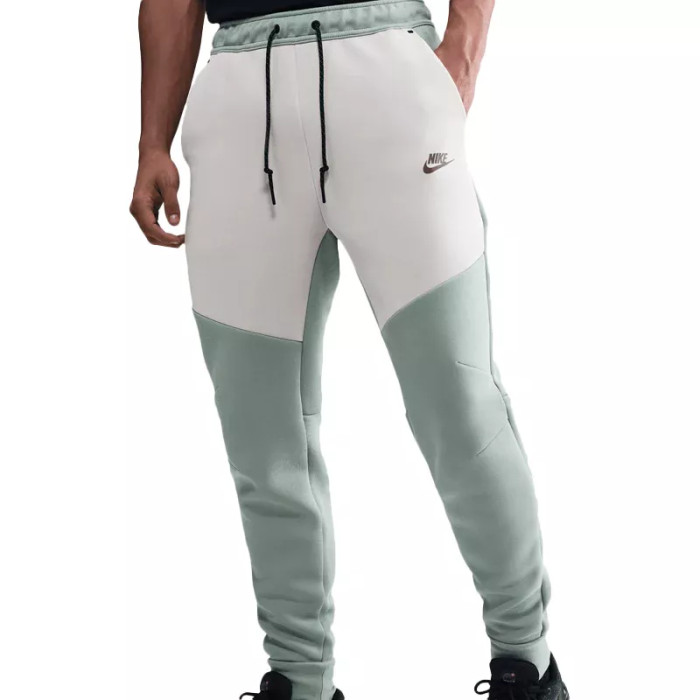Nike Pantalon de survêtement Nike TECH FLEECE JOGGER