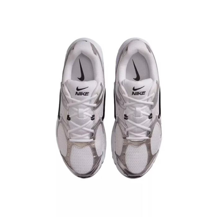 Nike Basket Nike V5 RNR