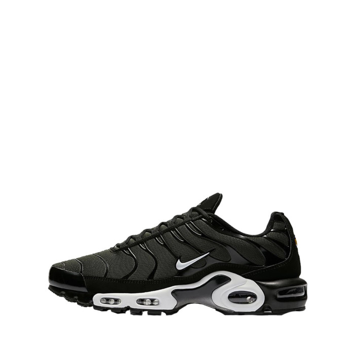 nike air max plus junior black nike air max plus junior black
