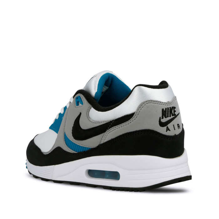 Nike Basket Nike AIR MAX LIGHT